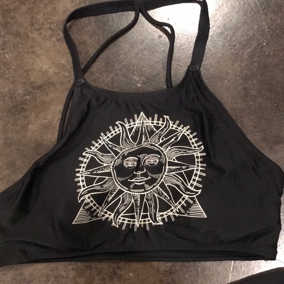 3 Pc. Bikini Set! All size M - Picture 4 of 8